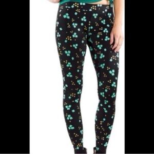M | St Patrick’s Star Clover 🍀 Leggings